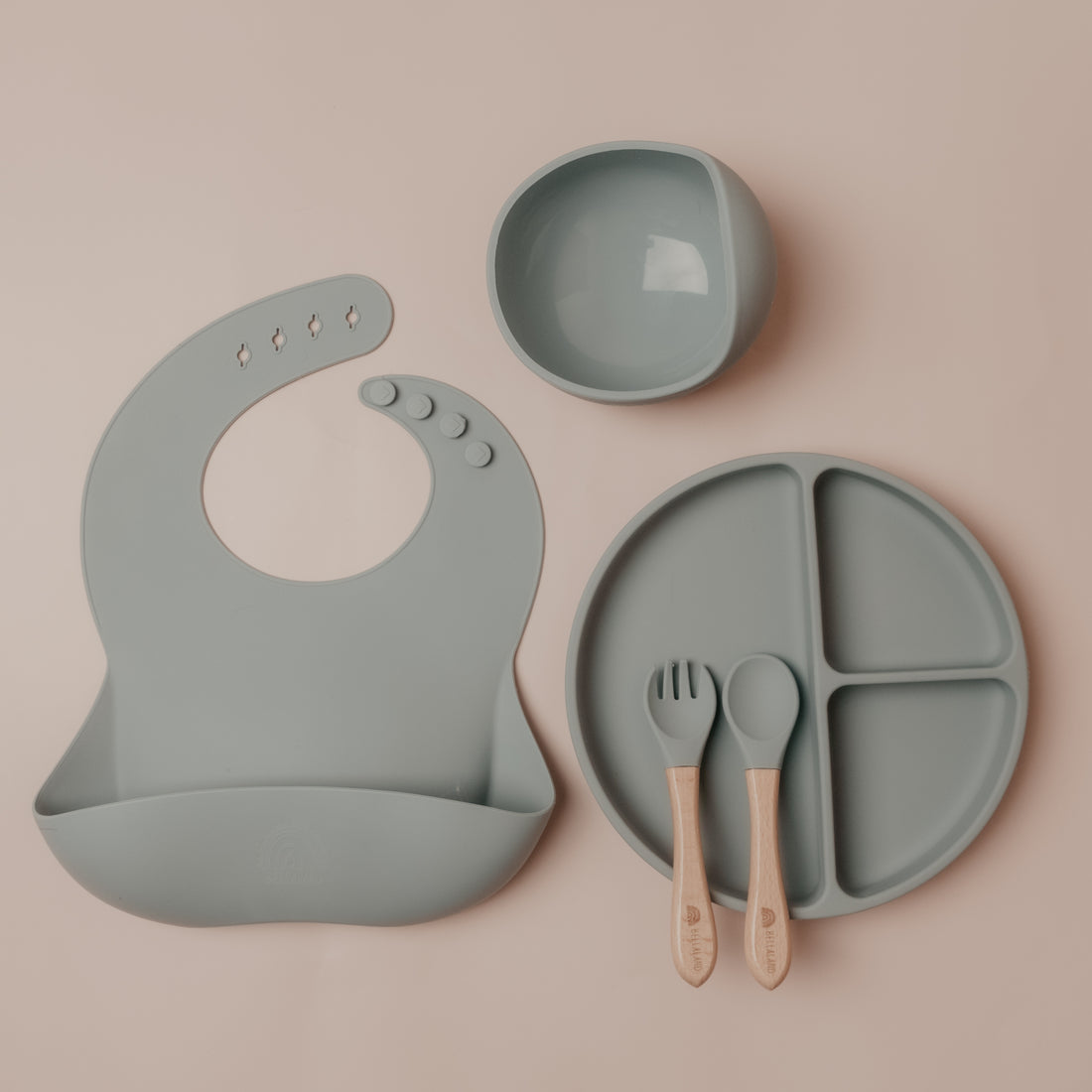 Ensemble d'essentiels pour l'heure du repas