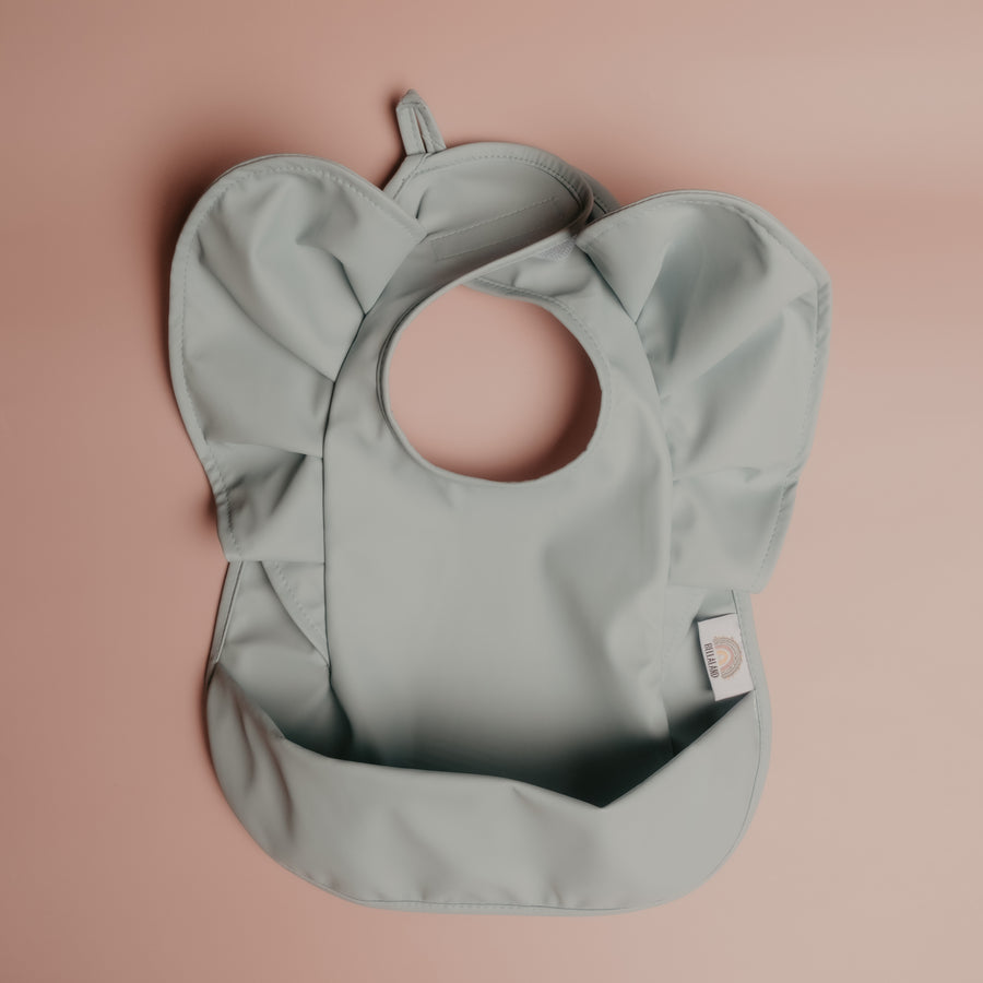 Sora Ruffle Bibs Set